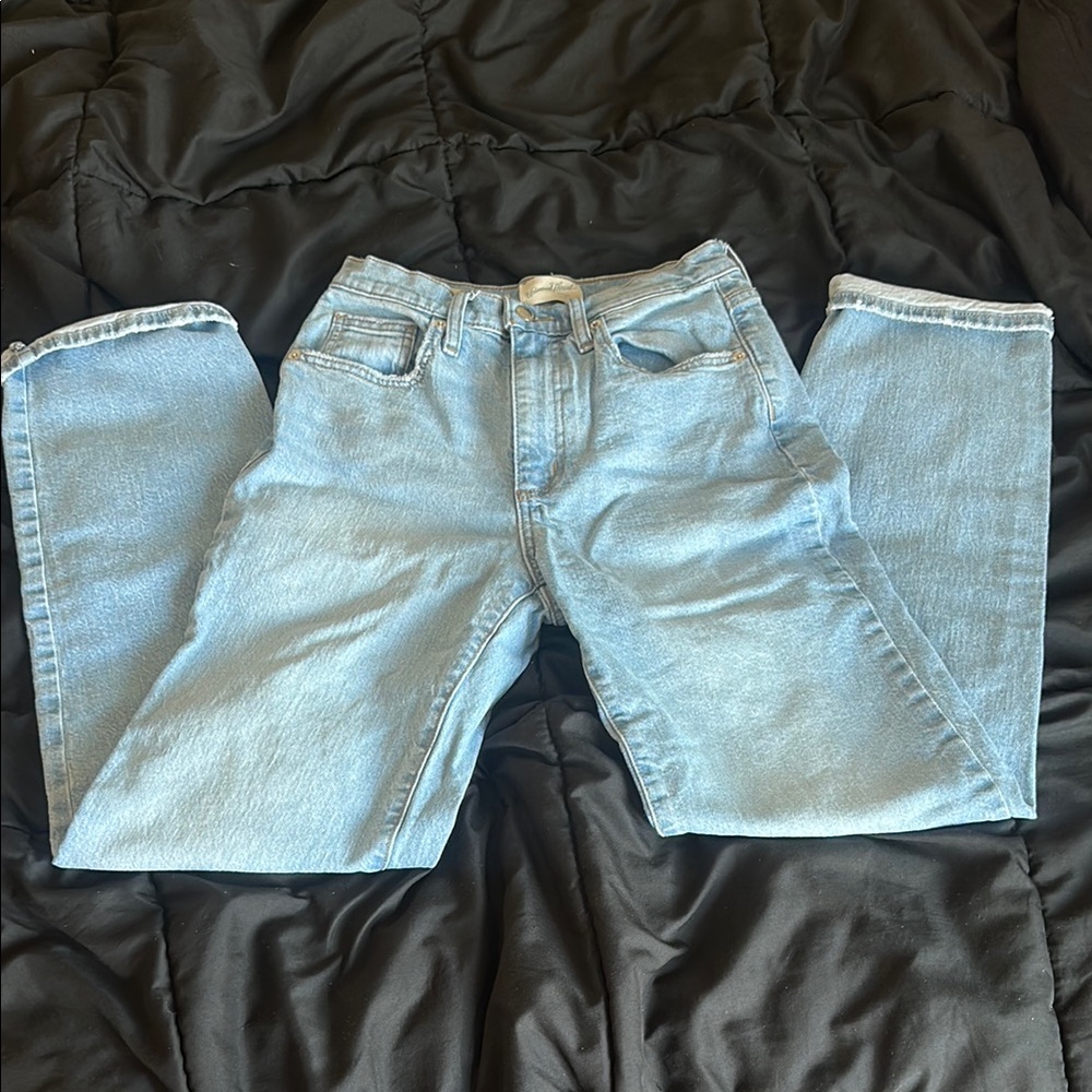 Universal Thread High Rise 90s Straight Jeans
